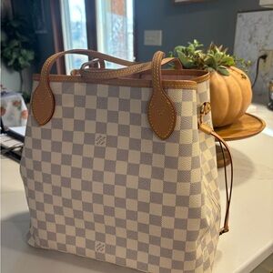 Louis Vuitton Neverfull MM - Rose Beige - Excellent Condition